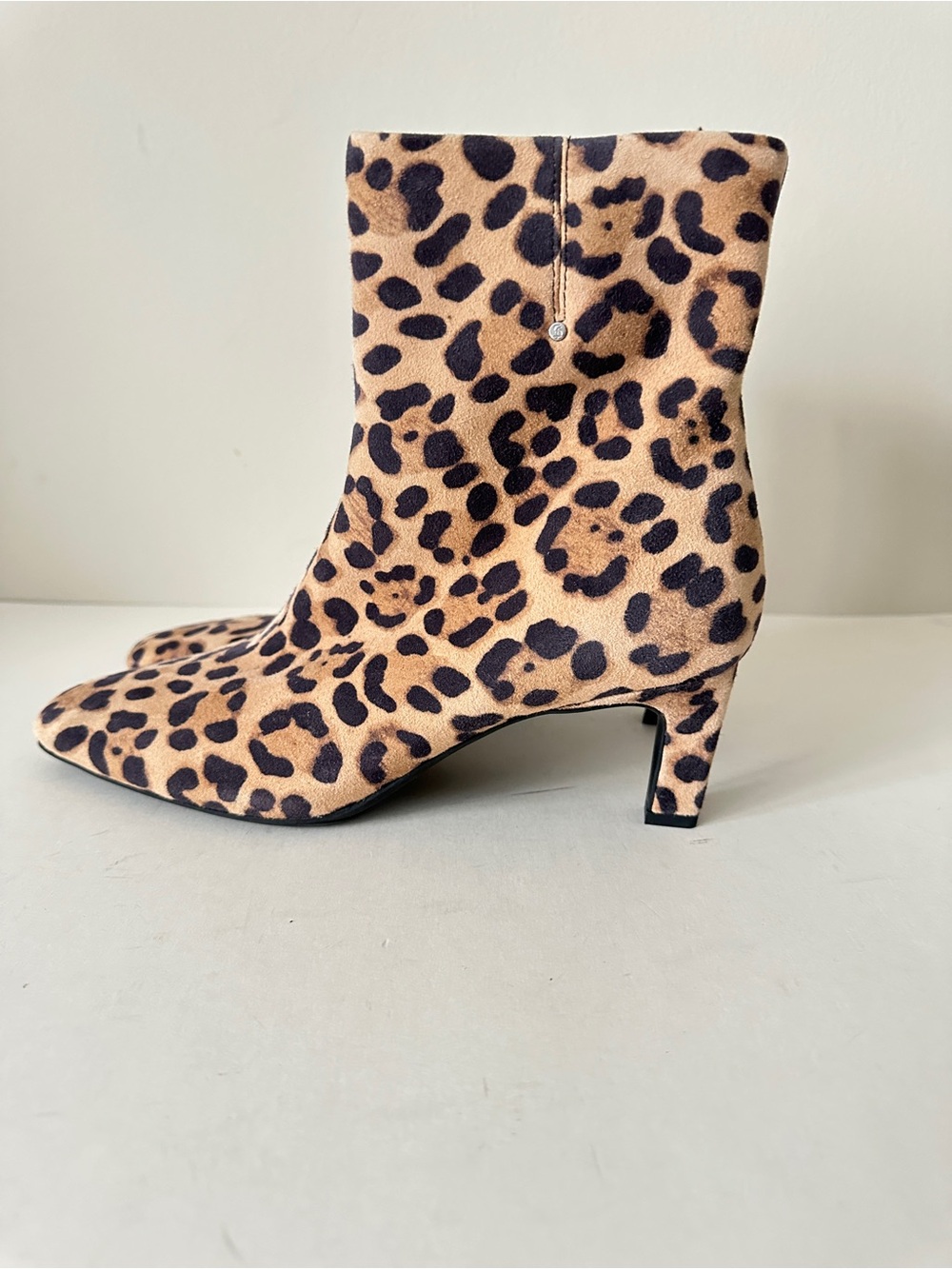 NEW Franco Sarto Tavisha Leopard Print Leather Ankle Women's Booties, Sz 8.5M